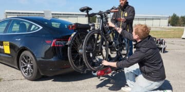 ADAC: 13 Fahrradträger auf dem Prüfstand – eBikeNews.